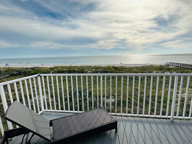 Building Photo - 12274 1st St W