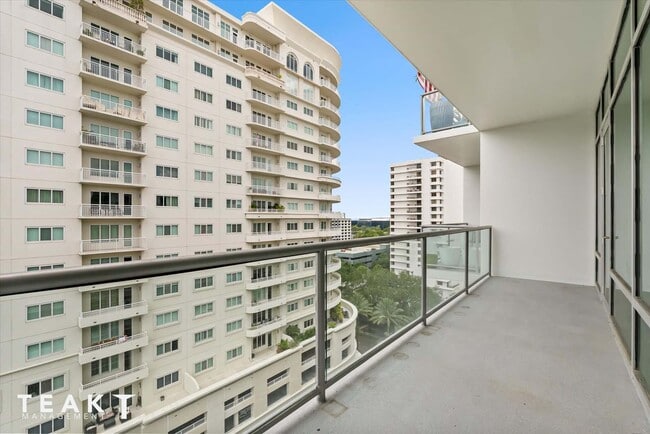 Building Photo - 101 S Eola Dr