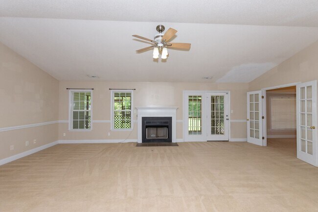 Building Photo - 214 Lee Rogers Rd