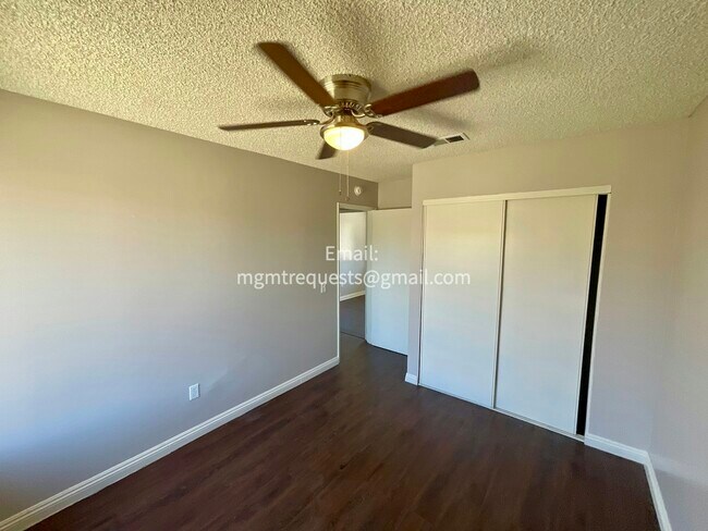 Building Photo - 16830 Village Ln