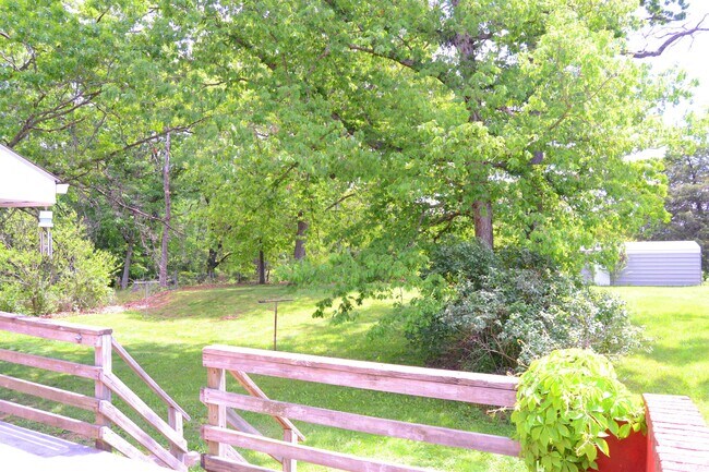 Building Photo - 279 Poe Dr