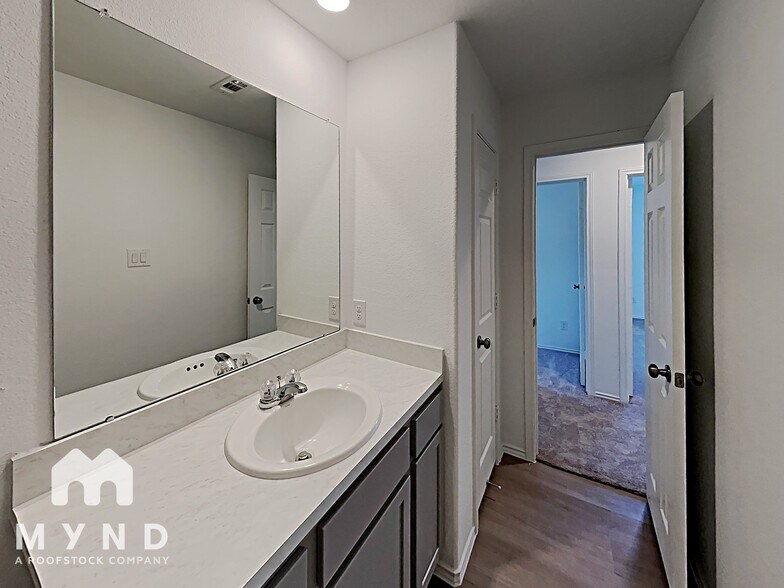 Building Photo - 5233 Elrington Vly Ln