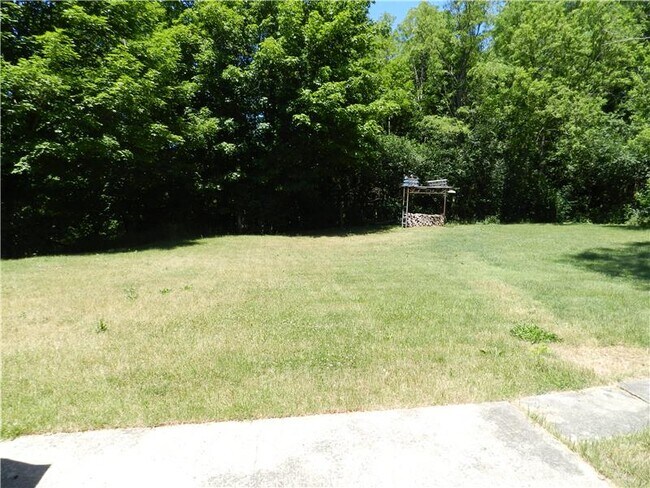 Building Photo - 14281 Danenwald Rd