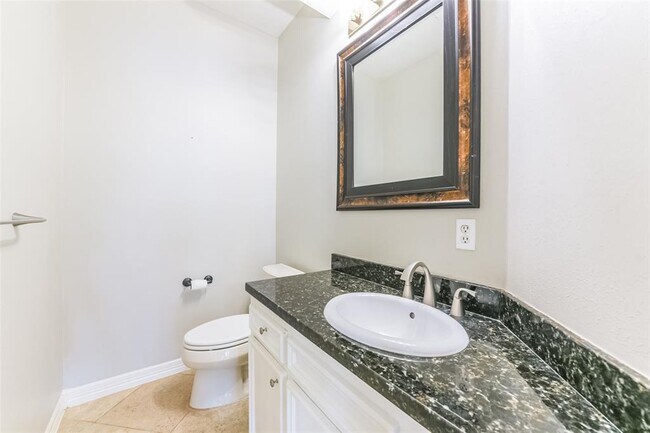 Building Photo - 1718 Raven Oak Ct