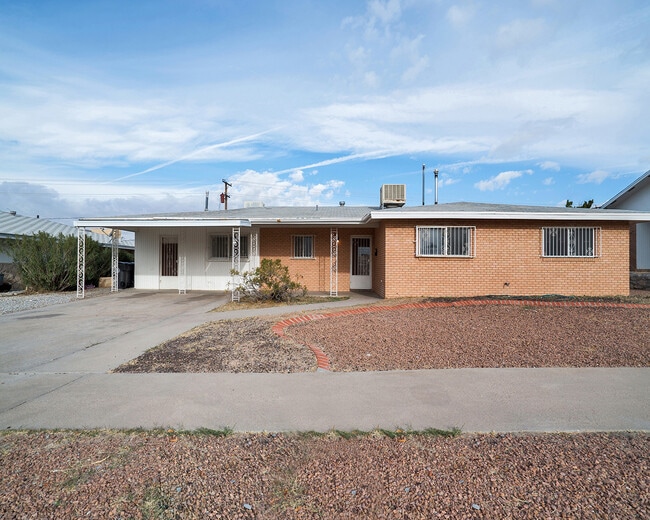 Primary Photo - Westside 3 Bedroom 1.75 Bath