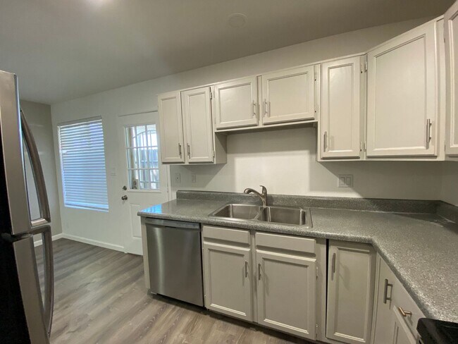 Interior Photo - Gorgeous Townhouse with Private Yard and Washer and Dryer Available!