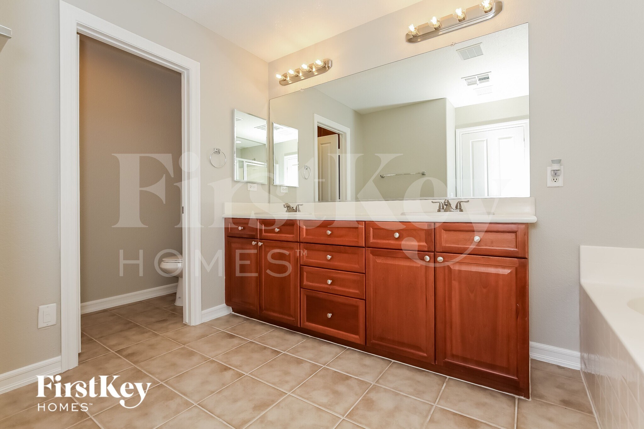 Building Photo - 9325 Thunder Falls Ct