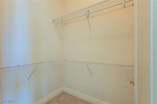 Building Photo - 2857 Paradise Rd