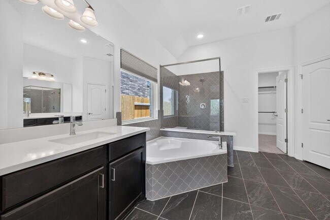 Building Photo - 1332 Ridge Runner Dr