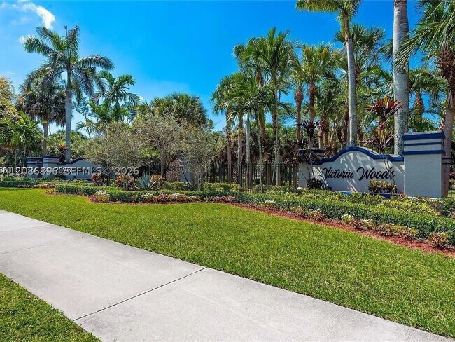 Building Photo - 5800 Rambler Rose Way