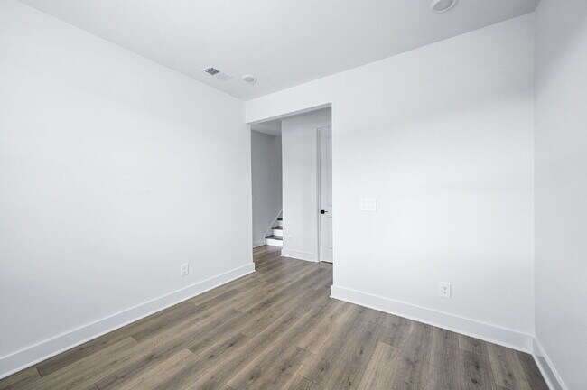 Building Photo - "Prime Location Opportunity: Secure Your Future on Poplar Farms Drive, Franklin, TN!" The interne...