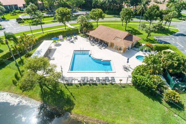 Building Photo - 10137 Mangrove Dr