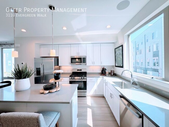 Building Photo - 3110 Evergreen Walk