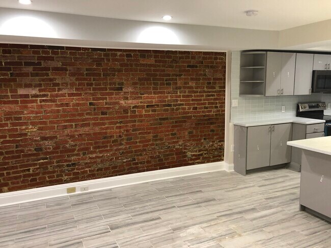 Building Photo - 60 V St NW