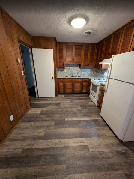 Building Photo - 3248 Harrison Rd