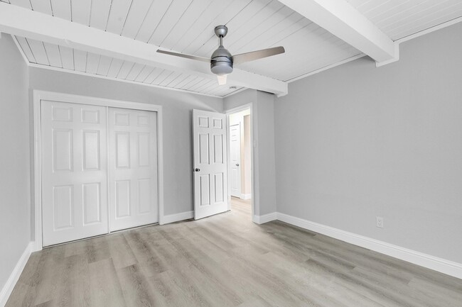 Building Photo - 1167 Holmes Ct