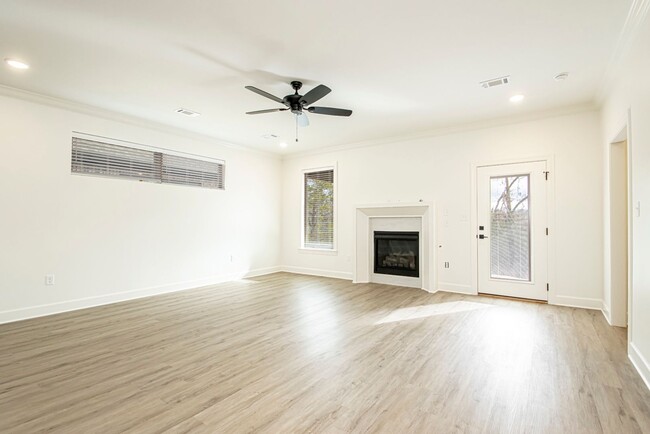 Building Photo - New Construction 4 bed 2 1/2 Bath, 2,310 s...