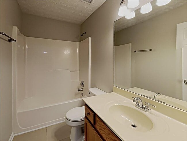 Building Photo - 227 Weatherstone Pointe Dr