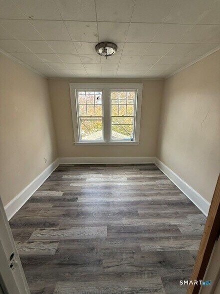 Building Photo - 34 Homeside Ave