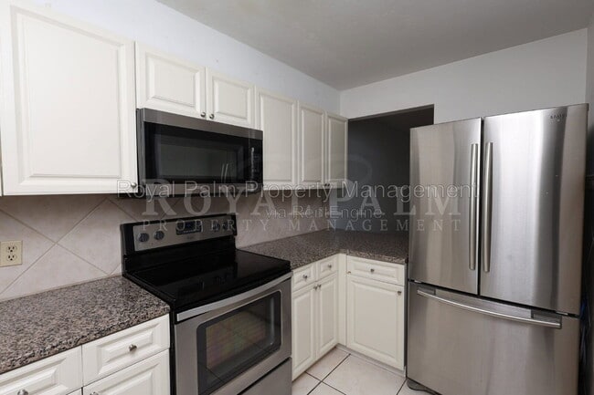 Building Photo - 26510 Southern Pines Dr