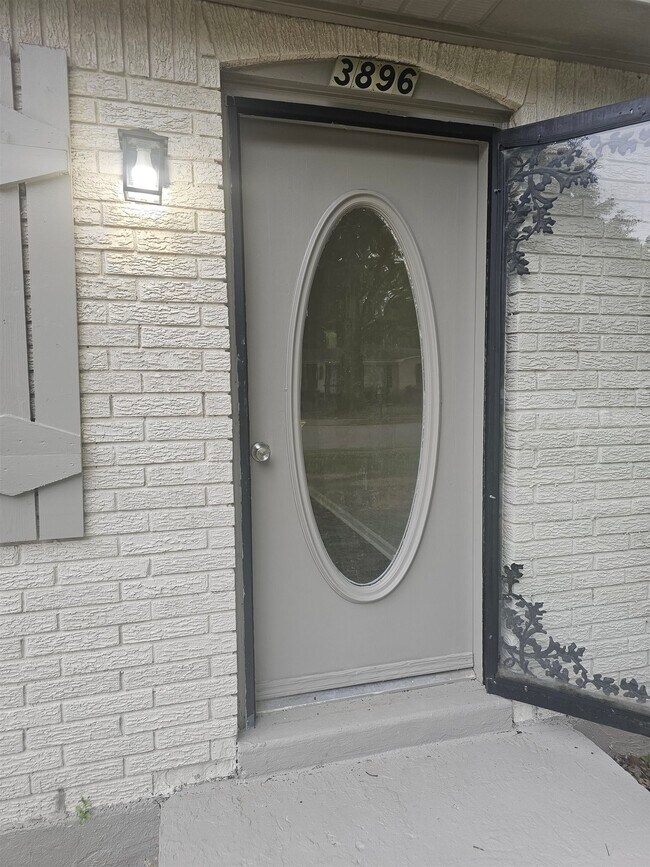 Building Photo - 3896 Ajanders Dr