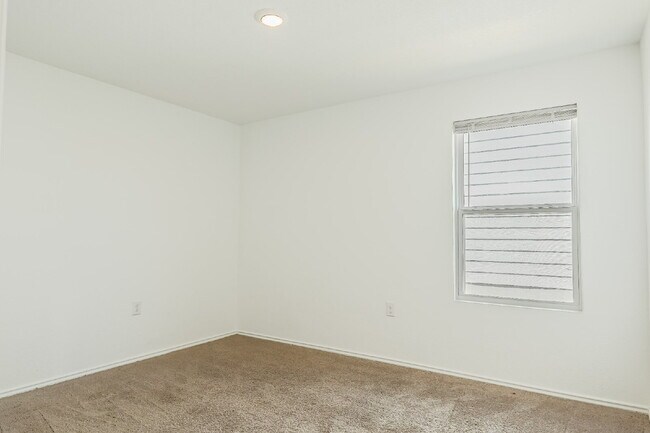Building Photo - 10022 Kersey Ml