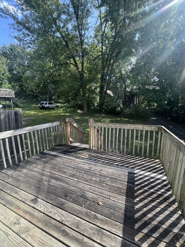 Building Photo - 2 Bedroom Duplex on South Side of Des Moin...