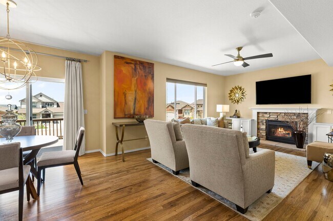 Building Photo - Evolve Real Estate: Meticulous and Luxurious 4 Bedroom + Office + Finished Basement on A Double C...