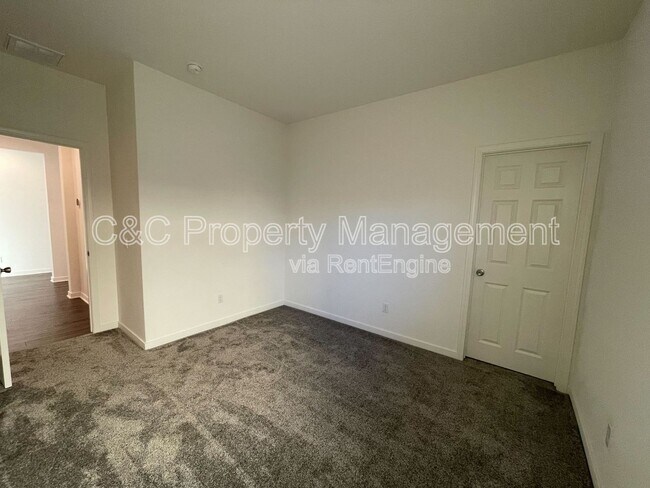 Building Photo - 28432 Abbey Ln