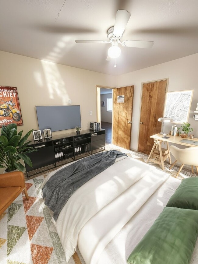 Interior Photo - 2411-2415 Charlestown Rd