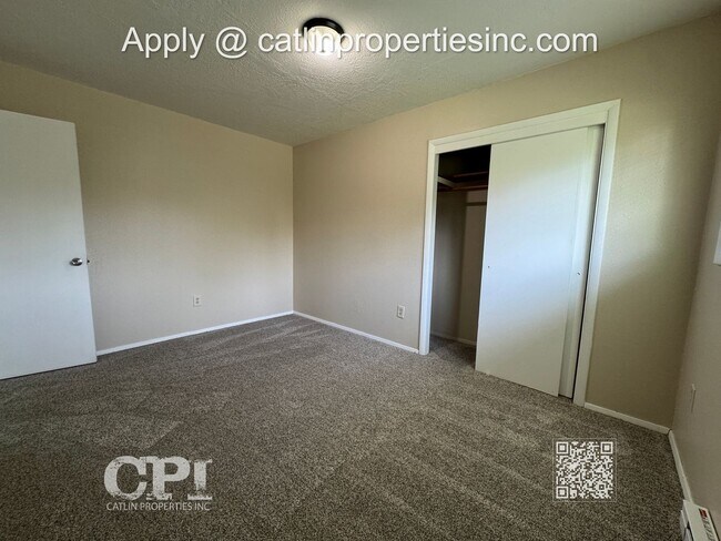 Building Photo - 3400 Columbia Heights Rd