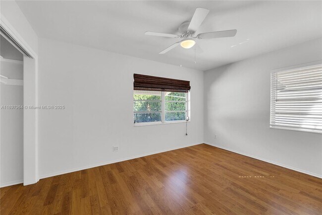 Building Photo - 2249 SW 34th Terrace