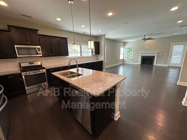 Building Photo - 850 Longleaf Pine Pl