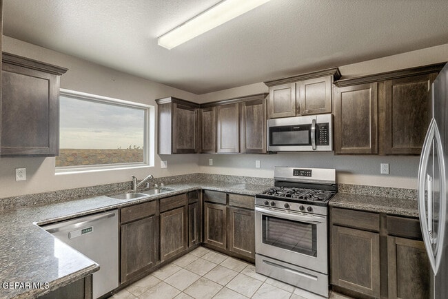 Building Photo - 11249 Cielo Mar Dr