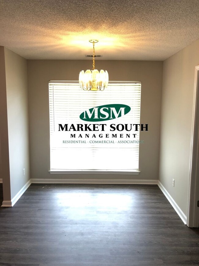 Building Photo - **APPLICATION PENDING!!** BEAUTIFUL HOME IN POOLER