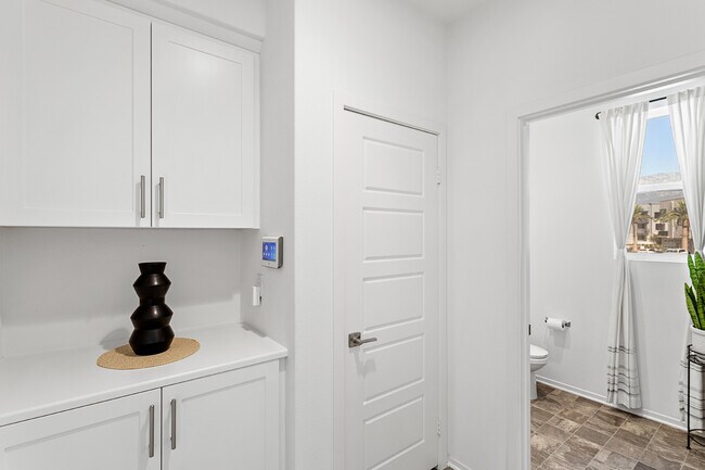 Building Photo - 9548 Greenley Pl