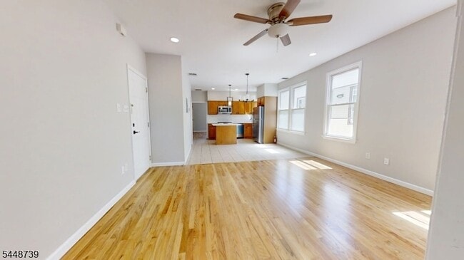 Building Photo - 11 Schuyler Ct