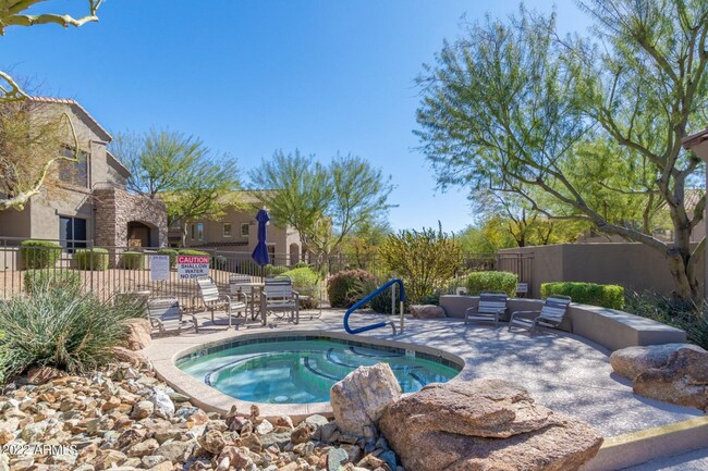 Building Photo - Grayhawk Remodeled Condo