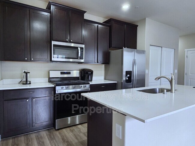 Building Photo - 4785 Driftwood St