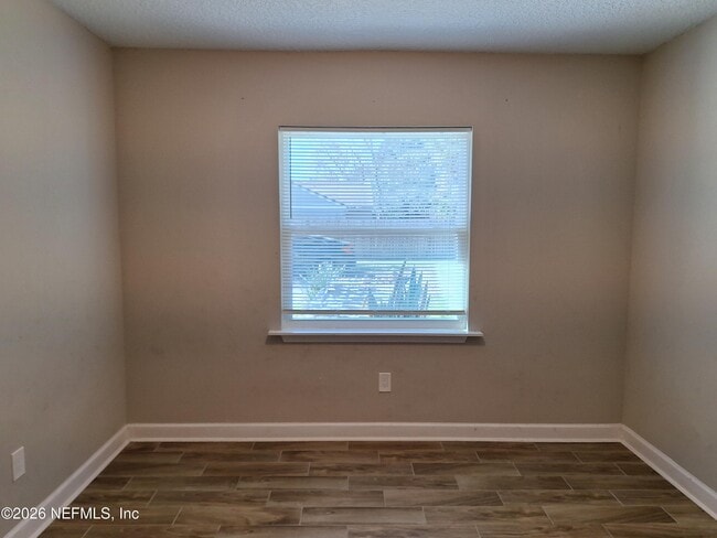 Building Photo - 3459 Excalibur Way E