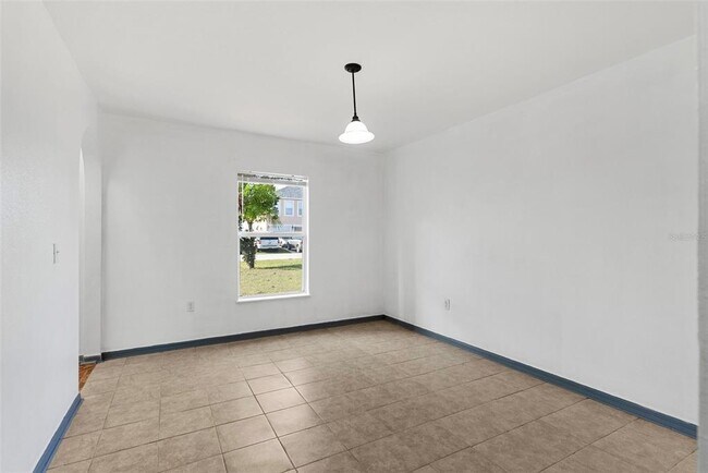 Building Photo - 125 Vista View Ave