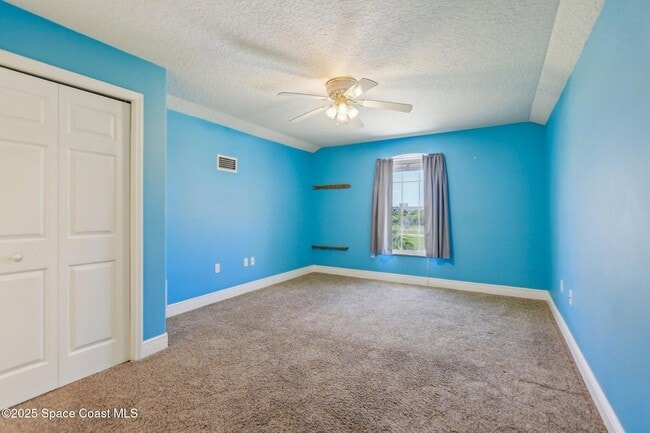 Building Photo - 929 Hialeah St