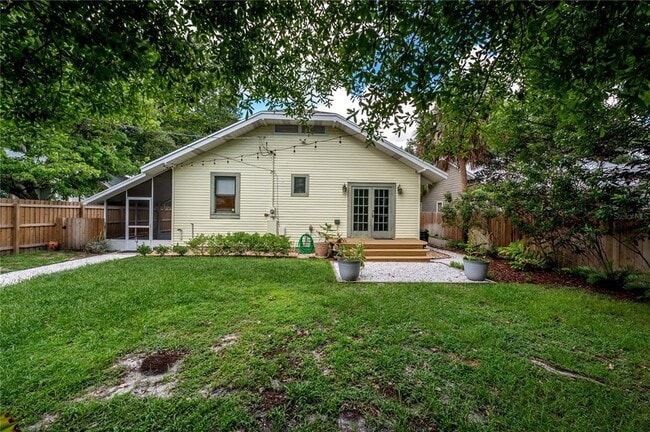 Building Photo - 5207 N Suwanee Ave