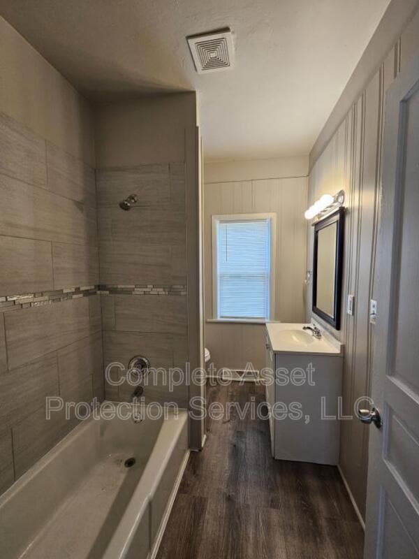 Building Photo - 1105 Woodward St