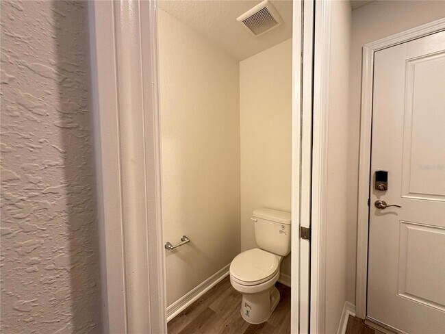 Building Photo - 278 Chesapeake Dr