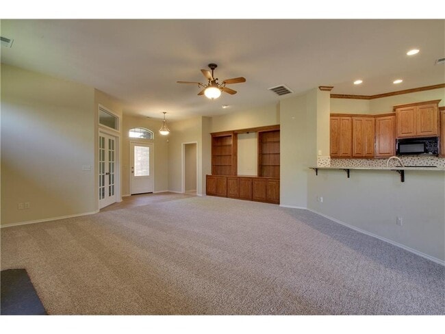 Building Photo - Fantastic  3 Bedrooms + Study Home in Prai...