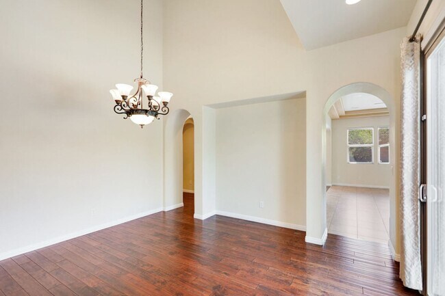 Building Photo - Summerlin Vistas Pool Home w/ Bed and Bath...