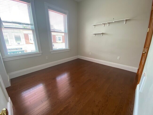 Building Photo - 9 Mt Vernon St