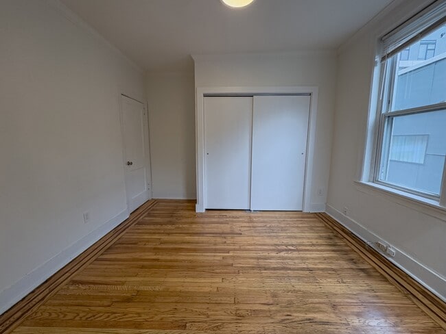 Building Photo - 1223 N Franklin St