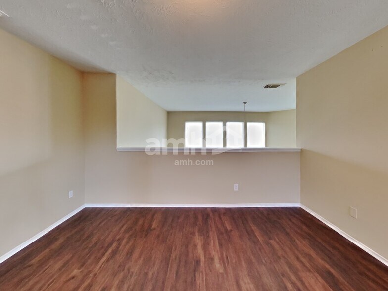 Building Photo - 18250 Eton Ridge Ct